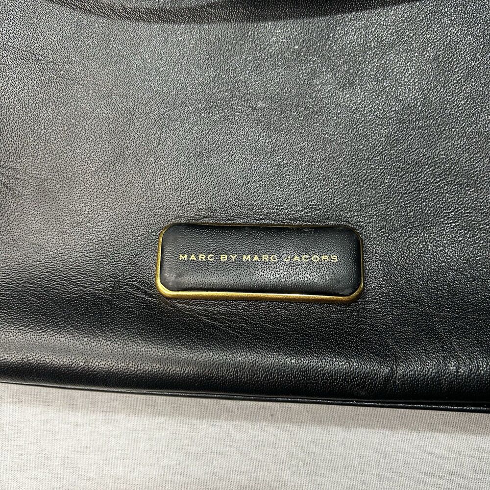 Marc by Marc Jacobs Crossbody Bag In Black Two Zip Sections Minimalist Classic - Picture 7 of 7
